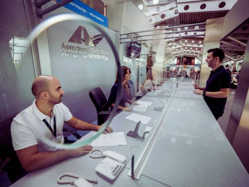 aeropuertos de montenegro